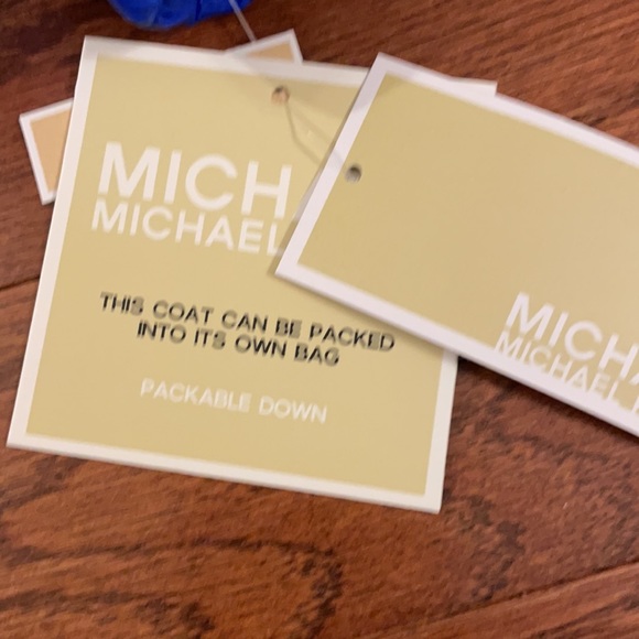 (SOLD‼️) Michael Michael Kors Women's Hooded Packable Down Puffer Coat, XS - Picture 7 of 7